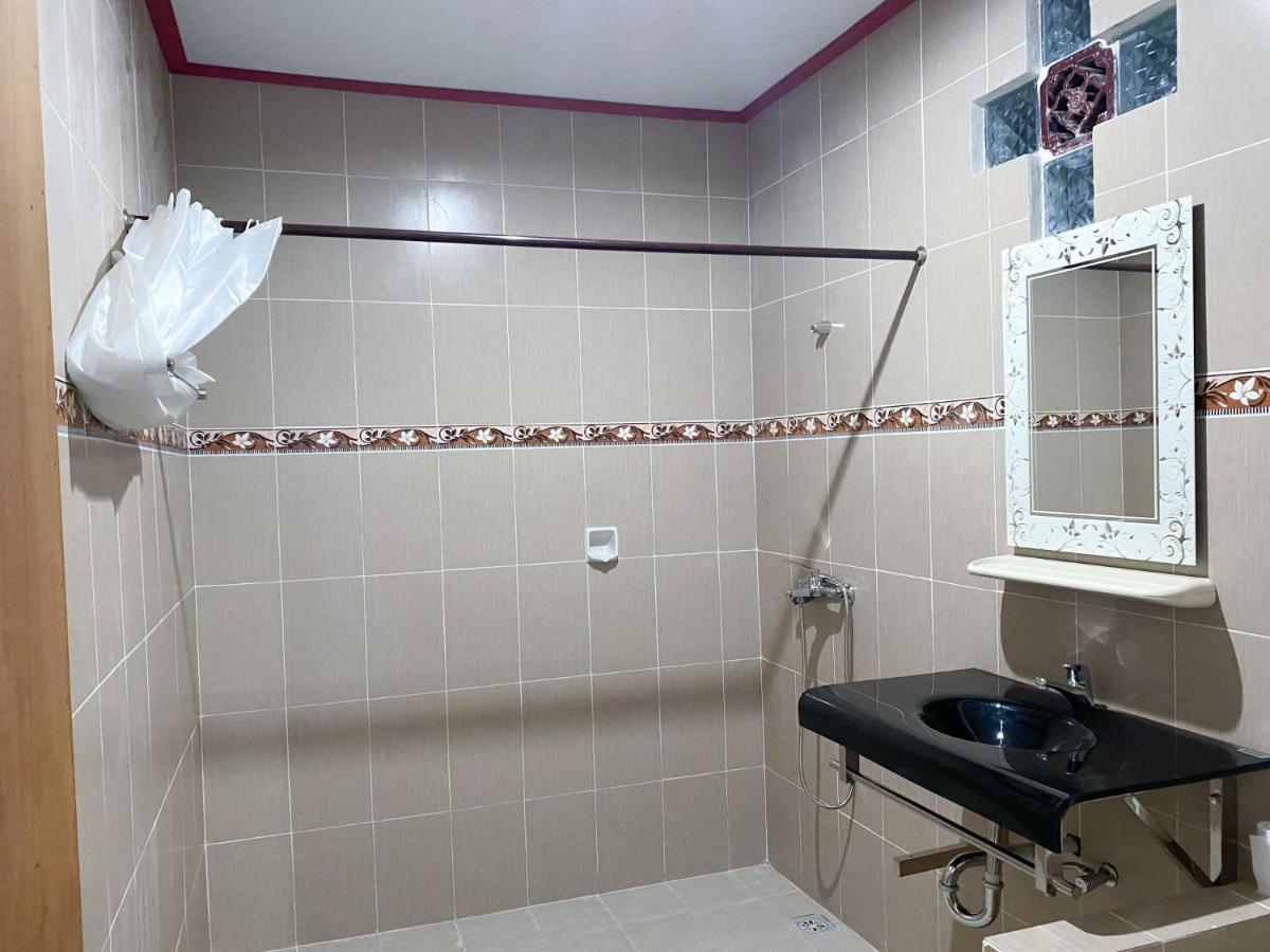 Taman Ratih Guest House Чангу Экстерьер фото