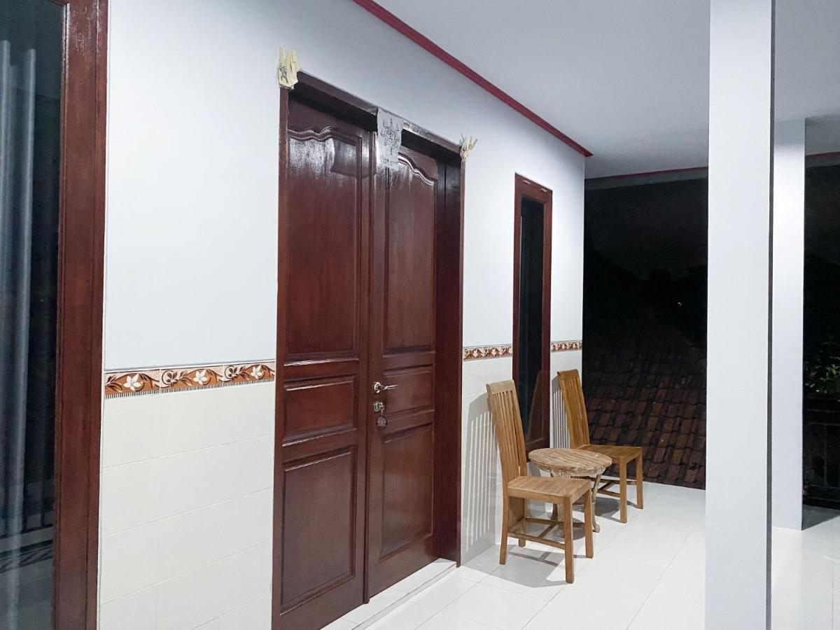 Taman Ratih Guest House Чангу Экстерьер фото